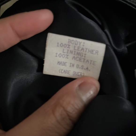 John Michael Leather Vest with Zipper - Picture 5 of 6